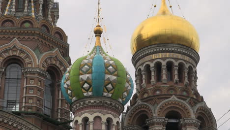 San-Petersburgo,-Rusia,-La-Sangre-Derramada-Detalle-De-La-Cúpula-De-La-Iglesia