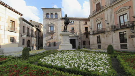 Madrid-Spain-Plaza-De-La-Villa-With-Statue