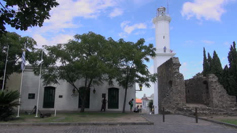 Uruguay-Colonia-Del-Sacramento-Uruguay-Leuchtturm-In-Sonne