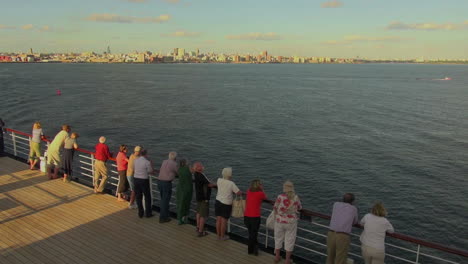 Uruguay-Montevideo-from-ship