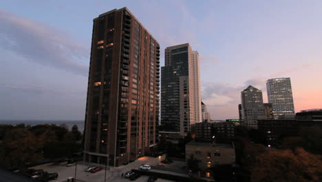 Milwaukee-evening-apartments