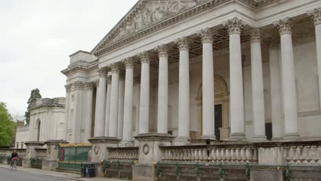 Tilting-Shot-of-Fitzwilliam-Museum