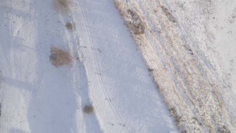 Drohnenaufnahme-Mit-Blick-Auf-Schneebedeckte-Felder-Teil-2-Von-2