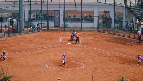 Totale-Des-Softballspiels-In-Jakarta