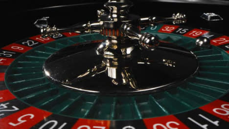 Tiro-De-ángulo-Alto-De-Ruleta-Girando