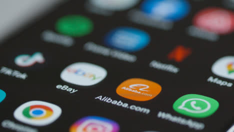 Nahaufnahme-Umkreisen-Der-Alibaba-app-Auf-Dem-Telefon