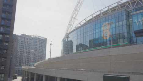 Tracking-Shot-of-Wembley-Stadium-13