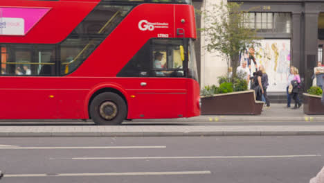 Tracking-Shot-of-a-Busy-London-Street-03