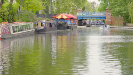Tracking-Shot-of-a-City-Canal-03