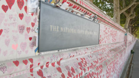 The-National-Covid-Memorial-Wall-In-London-3