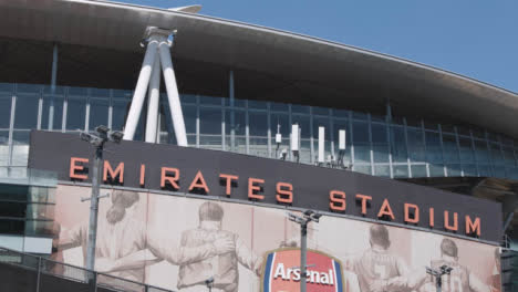 Aussenansicht-Des-Heimatstadions-Des-Emirates-Stadium-Arsenal-Football-Club-London-16