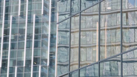 Citi-Bank-Bürogebäude-Widerspiegelt-Fenster-London-Docklands-Uk