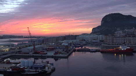 Roca-De-Gibraltar-Antes-Del-Amanecer