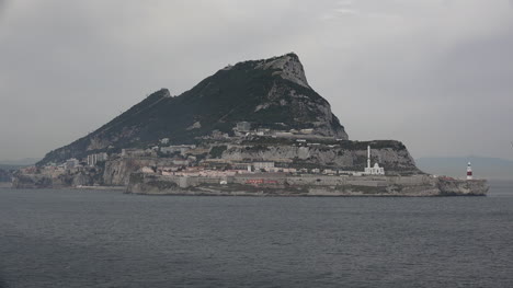 Gibraltar-Felsen-Mit-Leuchtturm-Und-Moschee