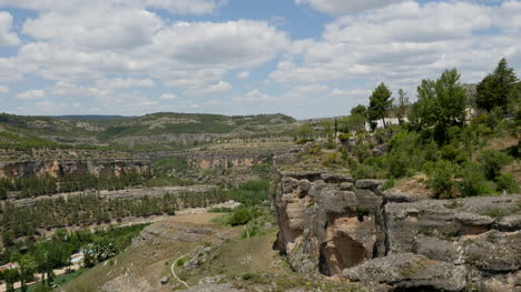 Spain-Cuenca-Cliffs-And-River-Near-City