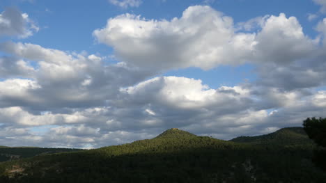 Spanien-Serrania-De-Cuenca-Berg-Wolken-Zeitraffer