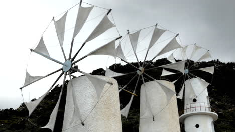 Grecia-Creta-Lasithi-Meseta-Tres-Molinos-De-Viento-Girando-En-El-Viento