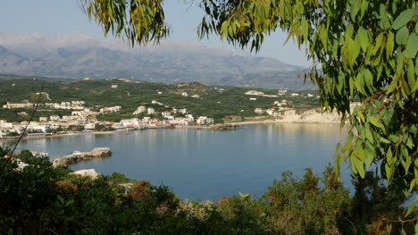 Griechenland-Kreta-Blätter-Rahmen-Bucht-Von-Kalyvia