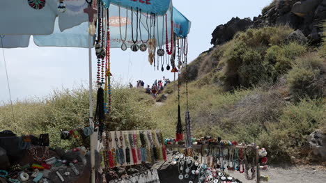 Greece-Santorini-Tourists-And-Souvenir-Stand