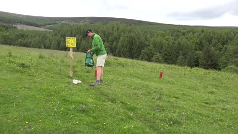 Ireland-Man-Throwing-Disk-Beyond-Basket