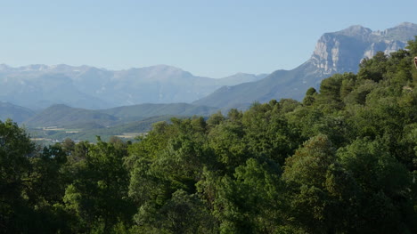 Spanien-Pyrenäen-Gipfel-In-Der-Ferne
