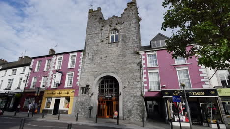 Ireland-Cashel-Downtown-Street-Castle-Tower-And-Car