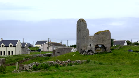 Irland-Grafschaft-Clare-Burgruine-In-Der-Nähe-Von-Doolin