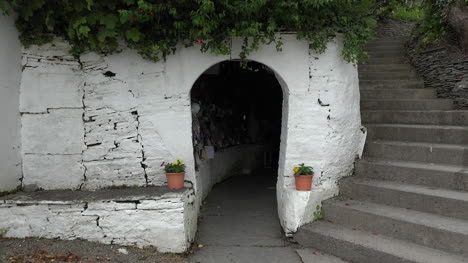 Irland-County-Clare-Eingangstür-Zum-Heiligen-Brunnen-Von-St.-Brigids