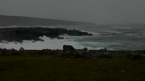 Ireland-County-Clare-Limestone-Coast-With-Big-Waves