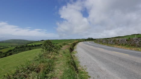 Ireland-Dingle-Peninsula-Highway-With-Cars