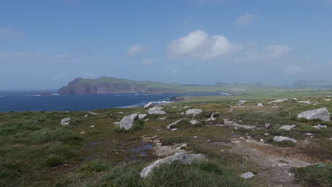 Irlanda-Península-Dingle-Paisaje-Con-Rocas