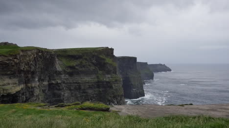 Irland-County-Clare-View-Entlang-Der-Klippen-Von-Moher