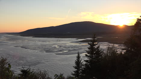 Canada-New-Brunswick-Coast-As-The-Sun-Sets-Time-Lapse