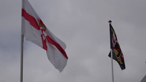 Nordirland-Ulster-Und-In-Hoc-Signo-Vinces-Flags
