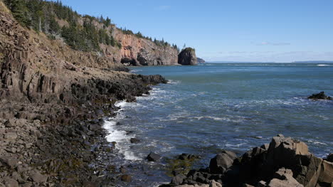 Canadá-Bahía-De-Fundy-Marea-Reflujo-En-Rocas-12-Segundo-Lapso-De-Tiempo