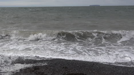Kanada-Bay-Of-Fundy-Wave-Action-Auf-Pebble-Beach-Pan