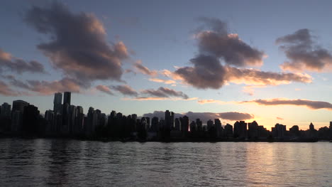 Kanada-Vancouver-Abendhimmel-Und-Wasser