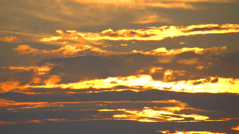 Florida-Bunter-Sonnenuntergang-Mit-Wolken