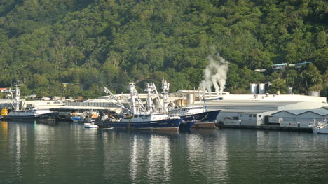Barcos-De-Pesca-De-Samoa-Americana