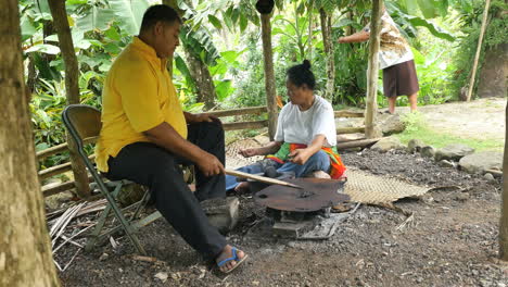 American-Samoa-Man-Roasting-Cacao