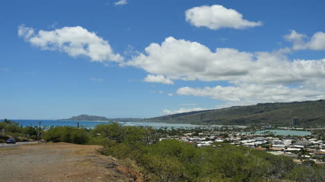 Oahu-Hawaii-Kai-Siedlung-Mit-Wolkenschwenk-Rechts