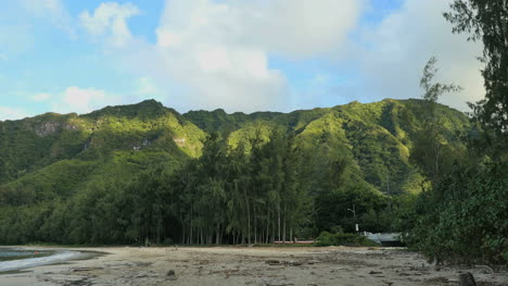 Blick-Auf-Die-Landzunge-Von-Oahu-Kahana-Bay