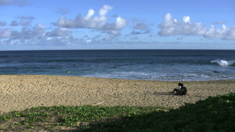 Oahu-Sandy-Beach-Couple-On-Sand