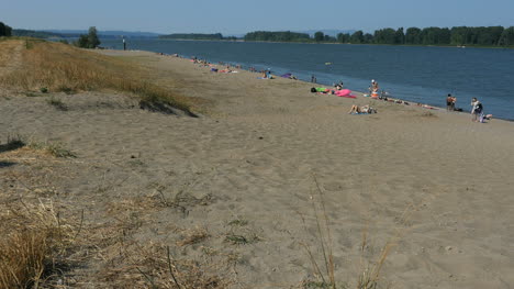 Oregon-Columbia-Río-Beach-Con-Gente