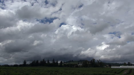 Oregon-Wolken-über-Landschaft-Zeitraffer