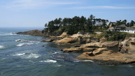 Costa-erosionada-de-Oregon-en-la-bahía-de-Depoe