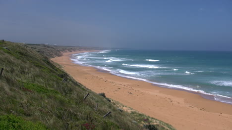 Australia-Great-Ocean-Road-Logans-Beach
