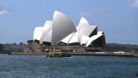 Australien-Sydney-Opera-House-Mit-Möwen-Und-Fähre