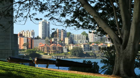 Australia-Sydney-Cannons-Overlooking-Harbor