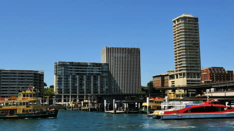 Australien-Sydney-Fähre-Nähert-Sich-Dem-Circular-Quay